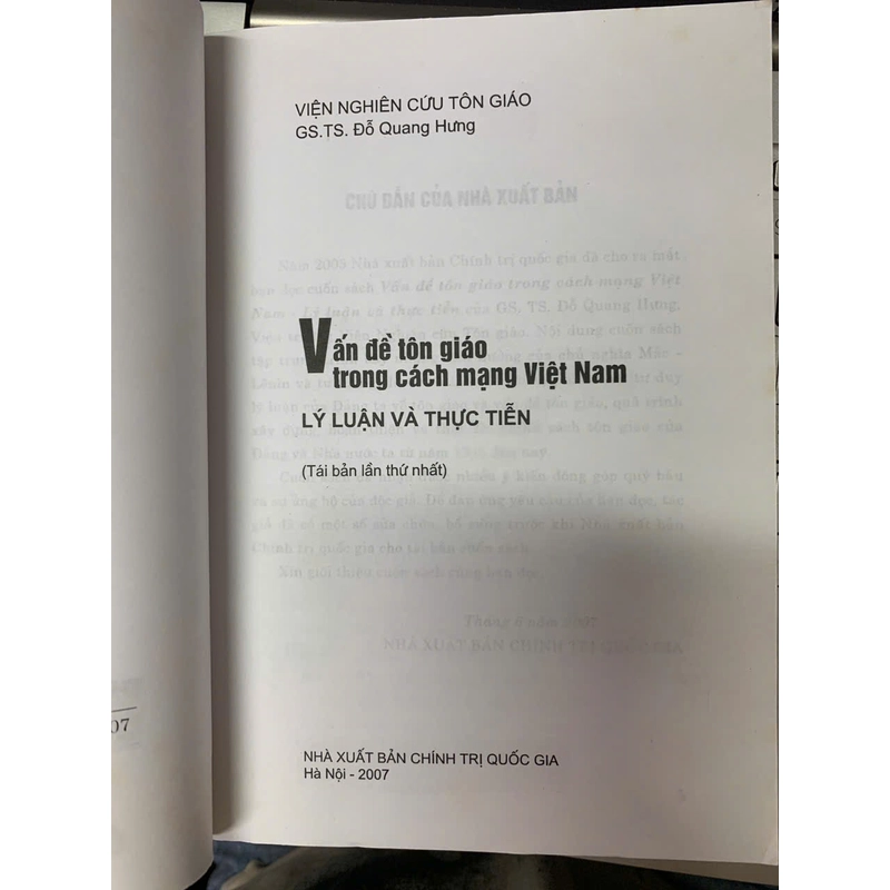 VẤN ĐỀ TÔN GIÁO TRONG CÁCH MẠNG VIỆT NAM: LÝ LUẬN VÀ THỰC TIỄN 529618