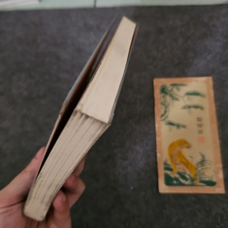 Người đàn ông tưởng nhầm vợ mình là cái mũ - sách tâm lý học 744981