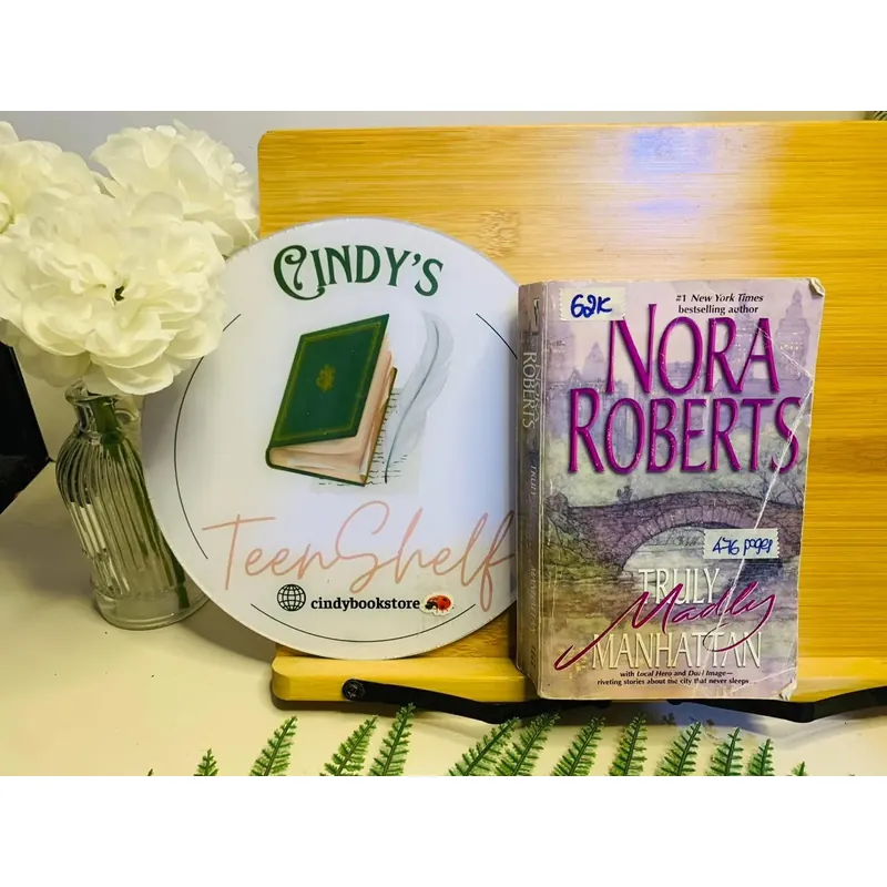 [Sách tiếng Anh 2hand] Like new 90% - 💜 Truly Madly Manhattan – Nora Roberts 598329