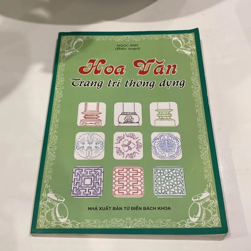 HOA VĂN TRANG TRÍ THÔNG DỤNG (XB 2007) 973289