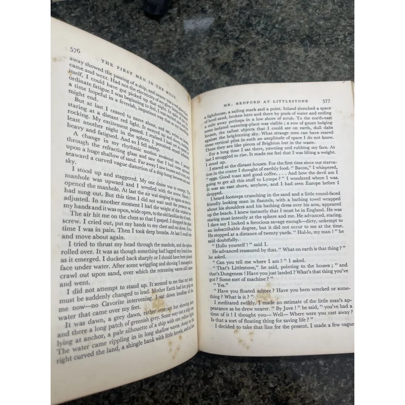 Seven science fiction novels of H.G. Wells hard cover 760411