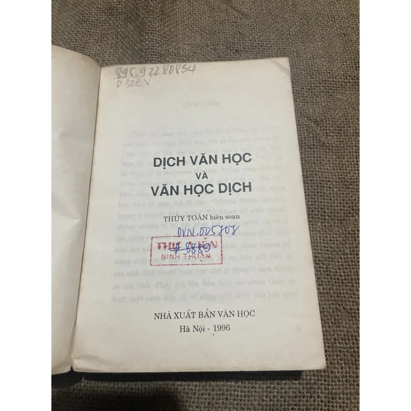 Dịch văn học và Văn học Dịch - Thúy Toàn  707837