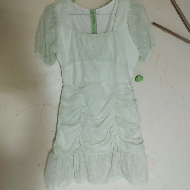 Đầm xanh lá  1030244