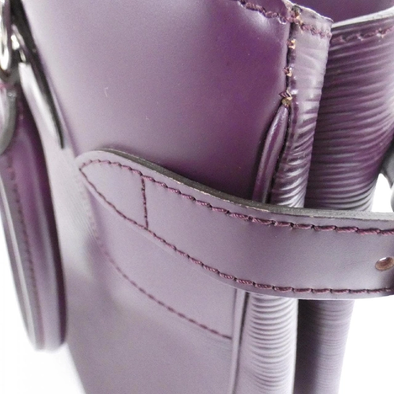 Túi Louis Vuitton Epi Passy PM M5926K 616752