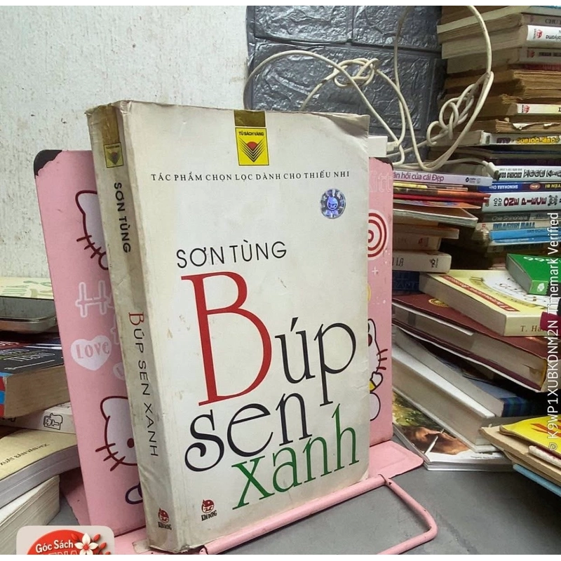 Búp sen xanh  533473