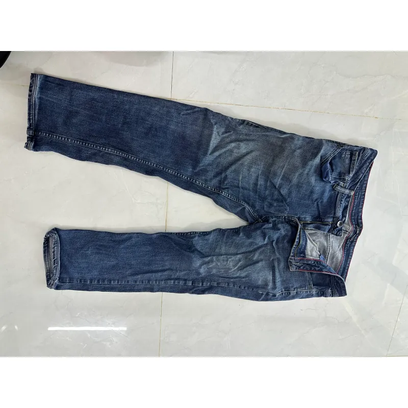 Quần jeans nam slim fit dáng chuẩn, màu xám và xanh đậm 800422