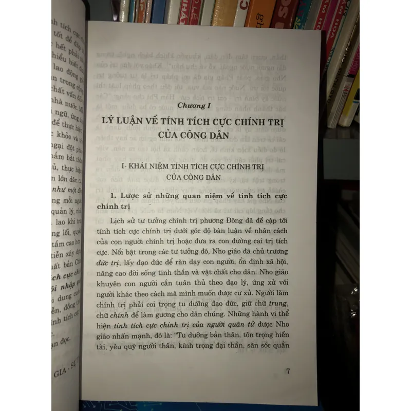 Tính tích cực chính trị của công dân Việt Nam trong xu thế hội nhập quốc tế hiện nay 704323