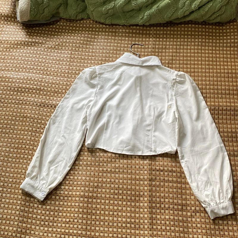 Áo kiểu sơ mi trắng size S/M 524943
