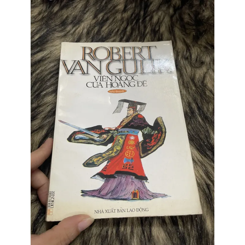 Viên ngọc Hoàng đế 747446