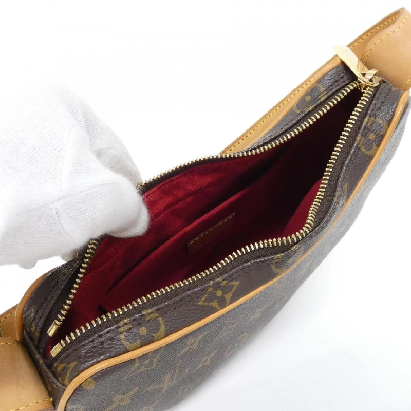 Túi đeo vai Louis Vuitton Monogram Pochette Croissant M51510 611069