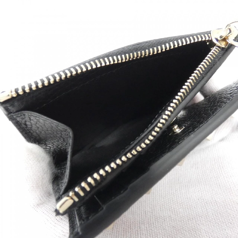 【Sản phẩm mới】Ví Valentino Garavani 4W2P0W06VSH 622152