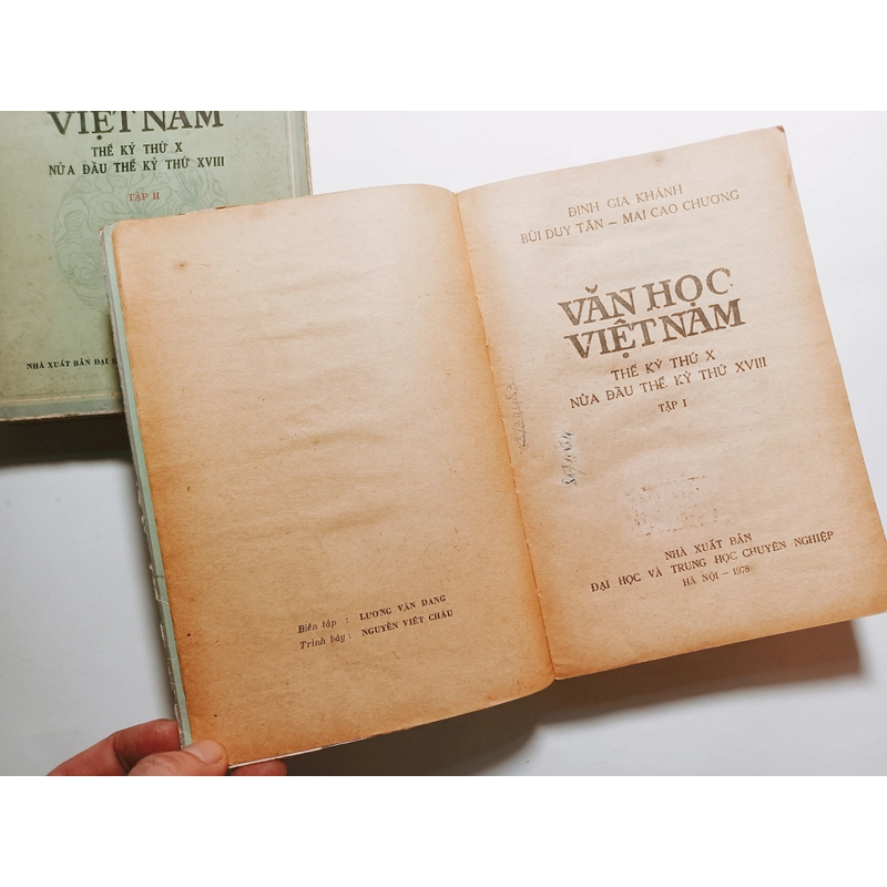 Văn Học Việt Nam Thế Kỷ Thứ X  Nửa Đầu Thế Kỷ XVIII  444306