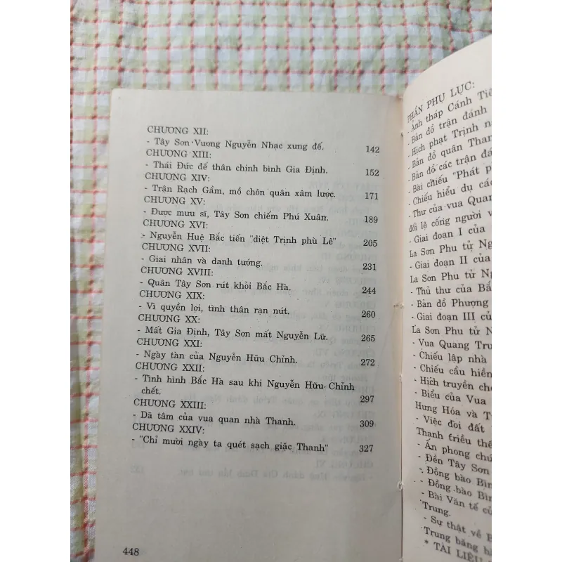 TÂY SƠN TAM KIỆT - Tác giả Trần Phương Hồ 713706