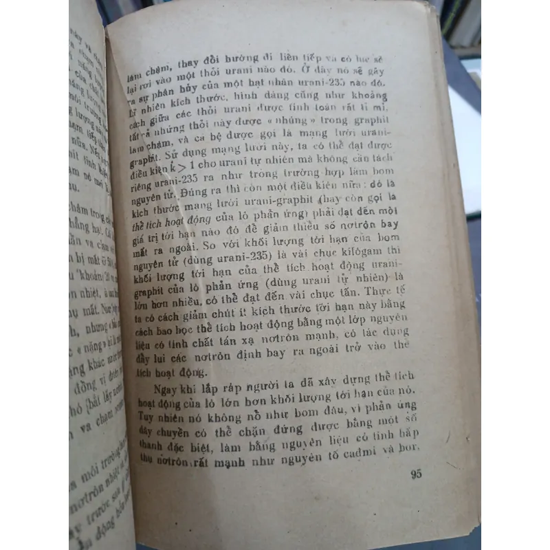 TÌM HIỂU THẾ GIỚI NGUYÊN TỬ - NGUYỄN NGỌC GIAO 740059