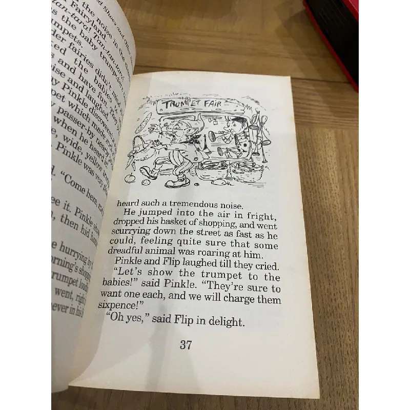 The Enchanted Shoes and Other Stories - Guid Blyton 562706