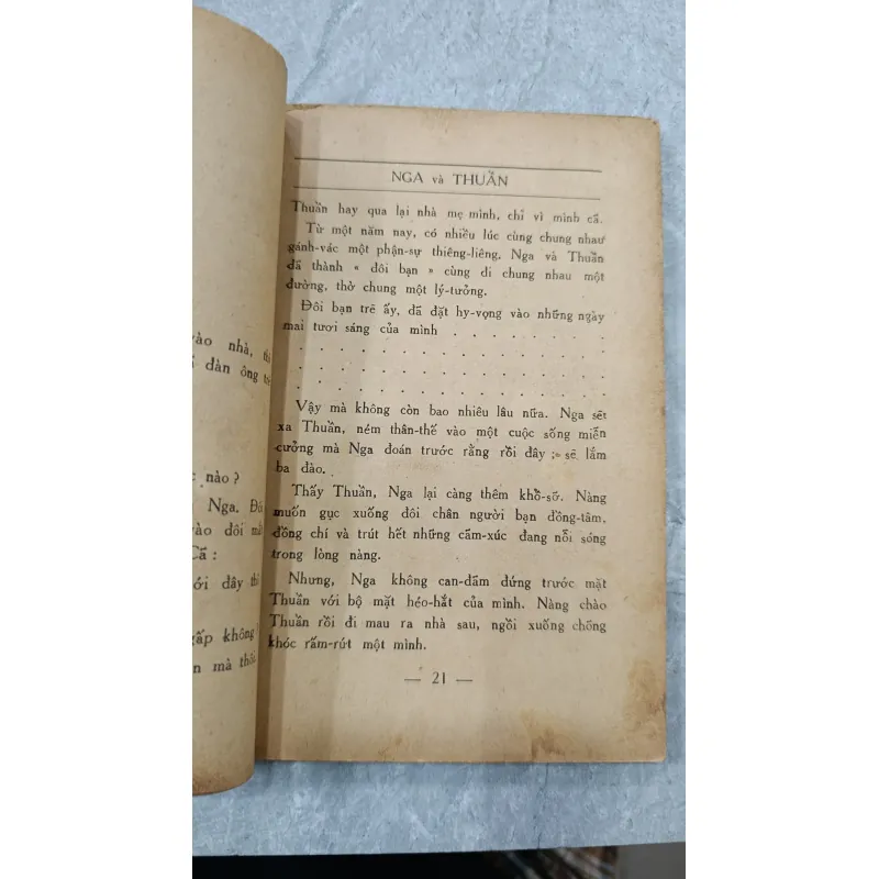 NGA VÀ THUẦN - LÝ VĂN SÂM 758109