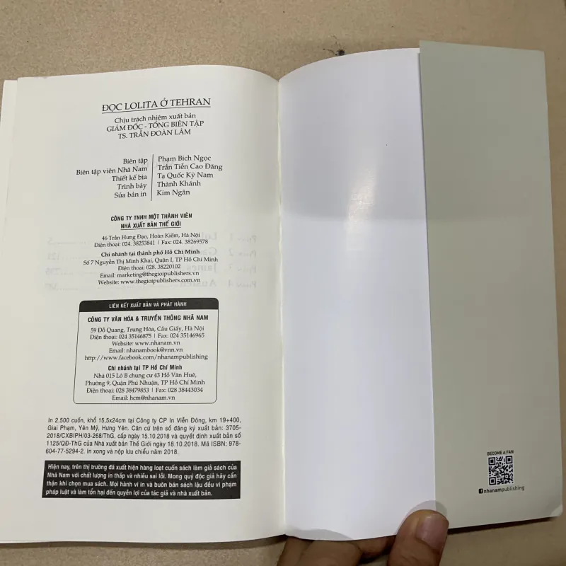Đọc Lolita Ở Tehran – Azar Nafisi 1022122