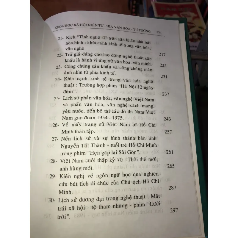 Khoa học xã hội nhìn từ phía văn hoá - tư tưởng  - Trần Trọng Đăng Đàn 937356