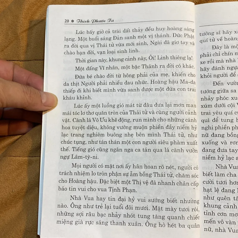 Con Người Giác Ngộ - Thích Phước Tú 605409