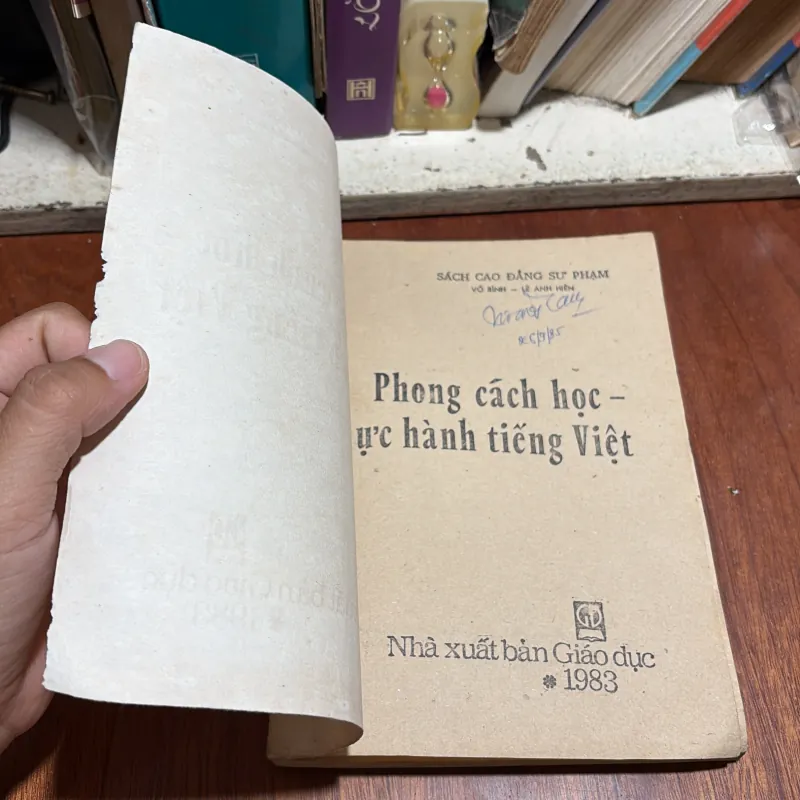 II Sách 8x: Phong Cách Học, Thực Hành Tiếng Việt - Võ Bình, Lê Anh Hiền - 1983 1009750