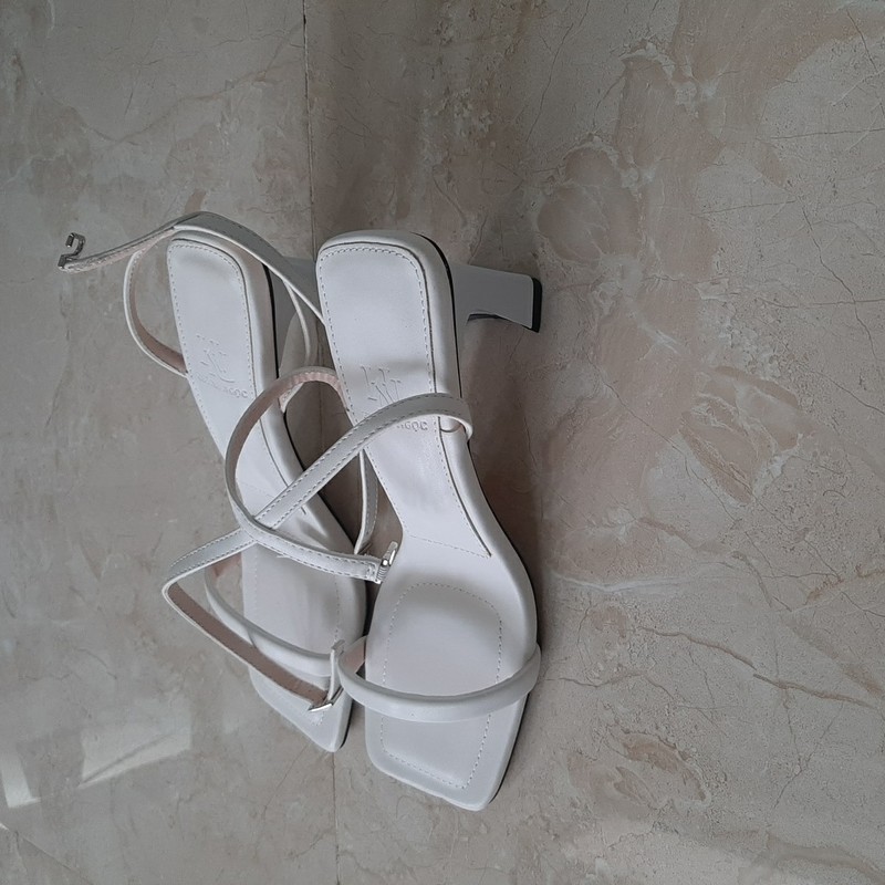 Sandal quai ngang bên shop Huỳnh Ngọc siêu bền, đẹp nằm trong top của tp Buôn Mê Thuột. 178686