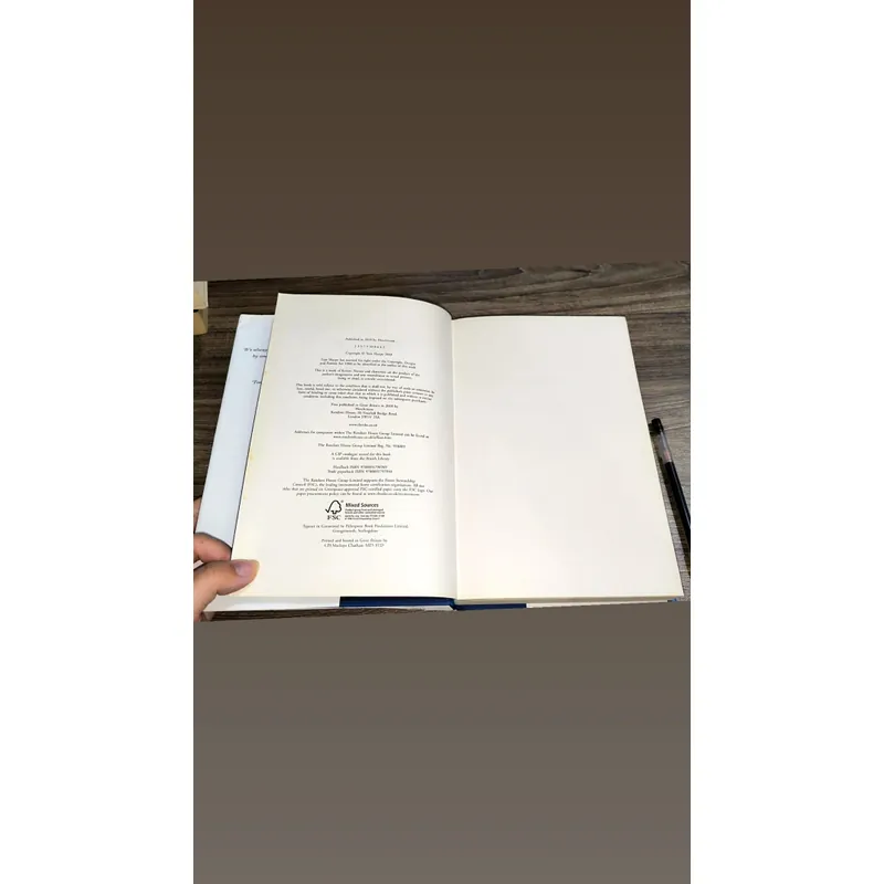 Sách cũ The Wilt Inheritance by
Tom Sharpe (bìa cứng, khổ lớn, ố bên ngoài) 723323