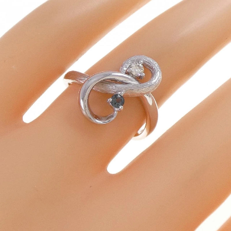 Nhẫn Alexandrite K18WG 0.06CT 668673