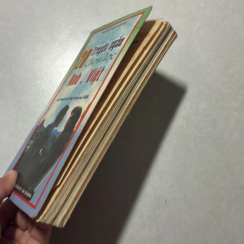 20 truyện ngắn chọn lọc Anh - Việt - Nguyễn Thị Ái Nguyệt 791956