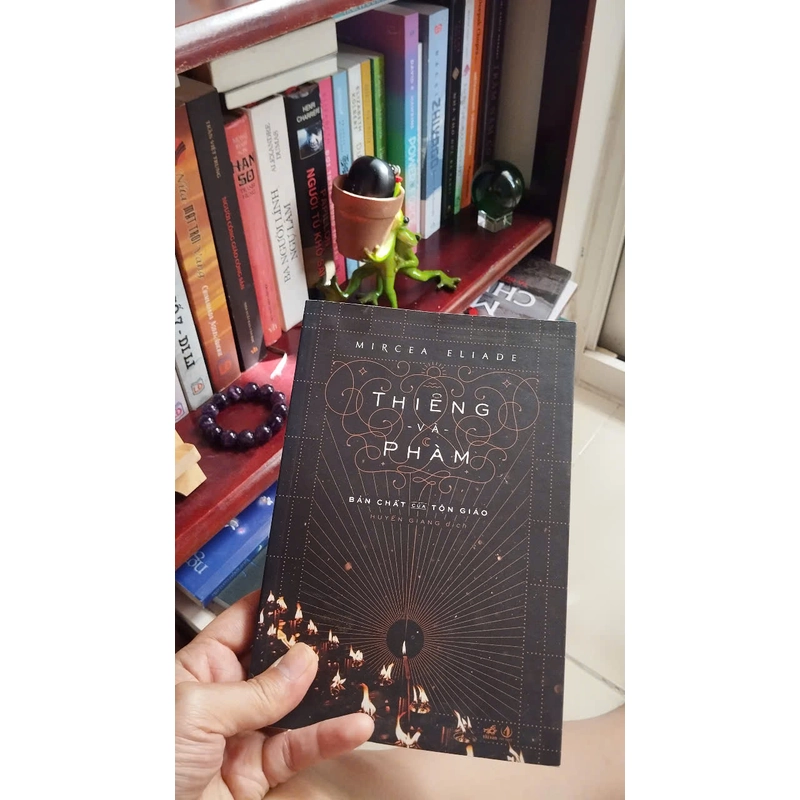 Thiêng và Phàm 369238