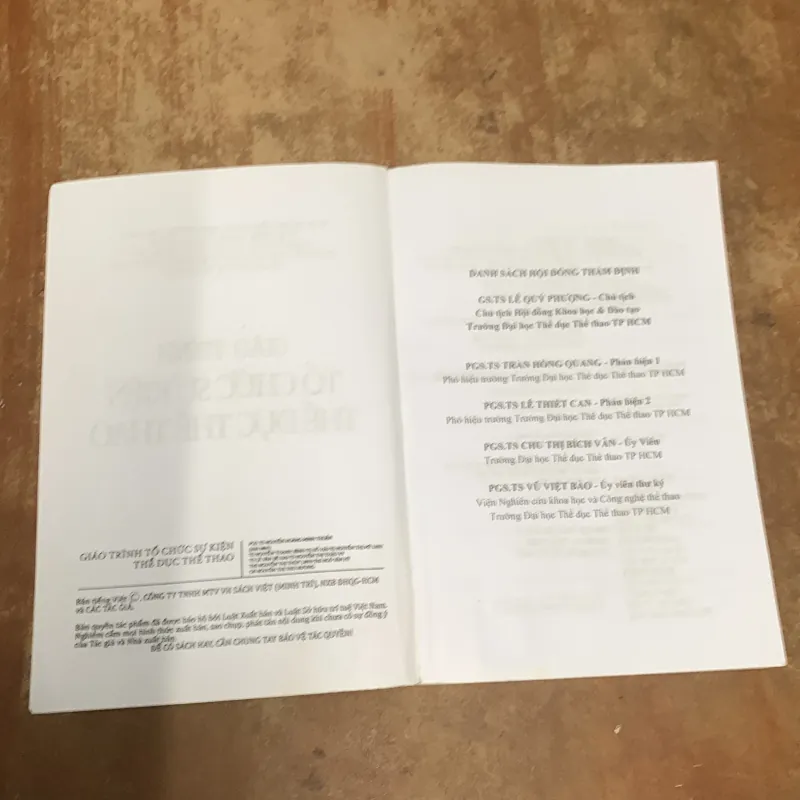 GIÁO TRÌNH TỔ CHỨC SỰ KIỆN THỂ DỤC THỂ THAO 781361