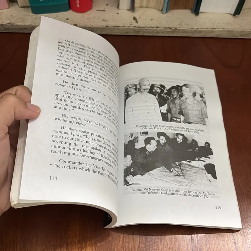 [Chữ Ký Tác Giả] - II Christmas Bombing Điện Biên Phủ In The Air - Lưu Trọng Lân - 2004 638462