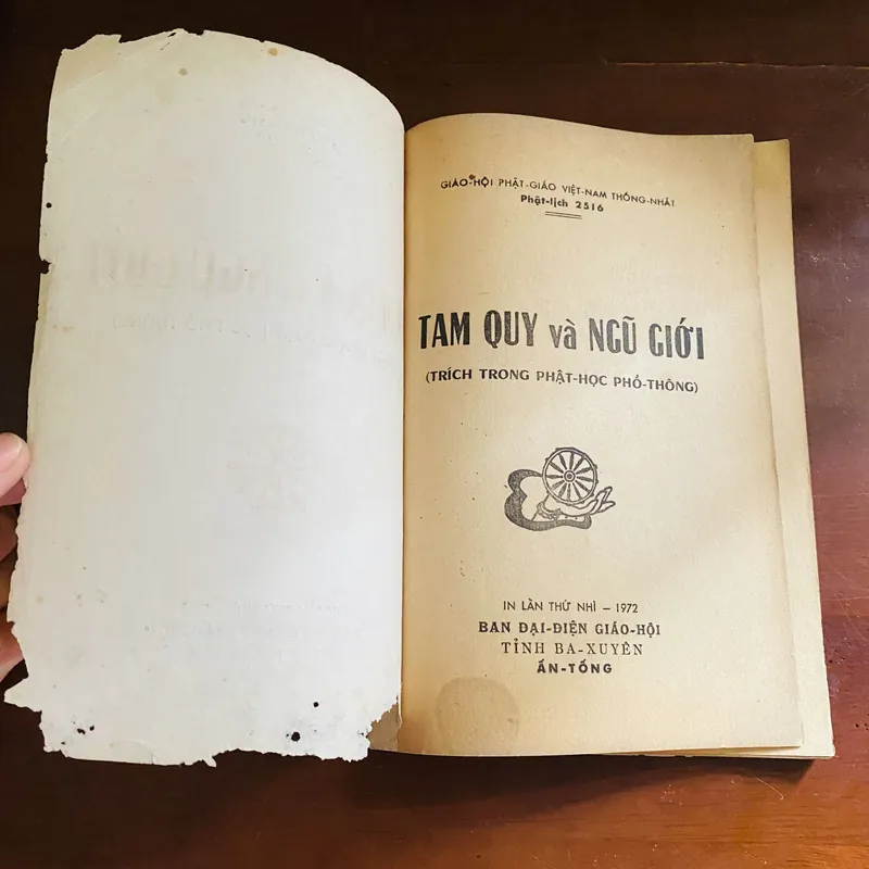 Tam quy và ngũ giới (năm 1972)  719639
