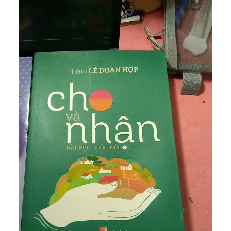 Combo 2 quyển sách: 10 vạn câu hỏi vì sao về các loài côn t, cho và nhận bài học cuộc đời 223491