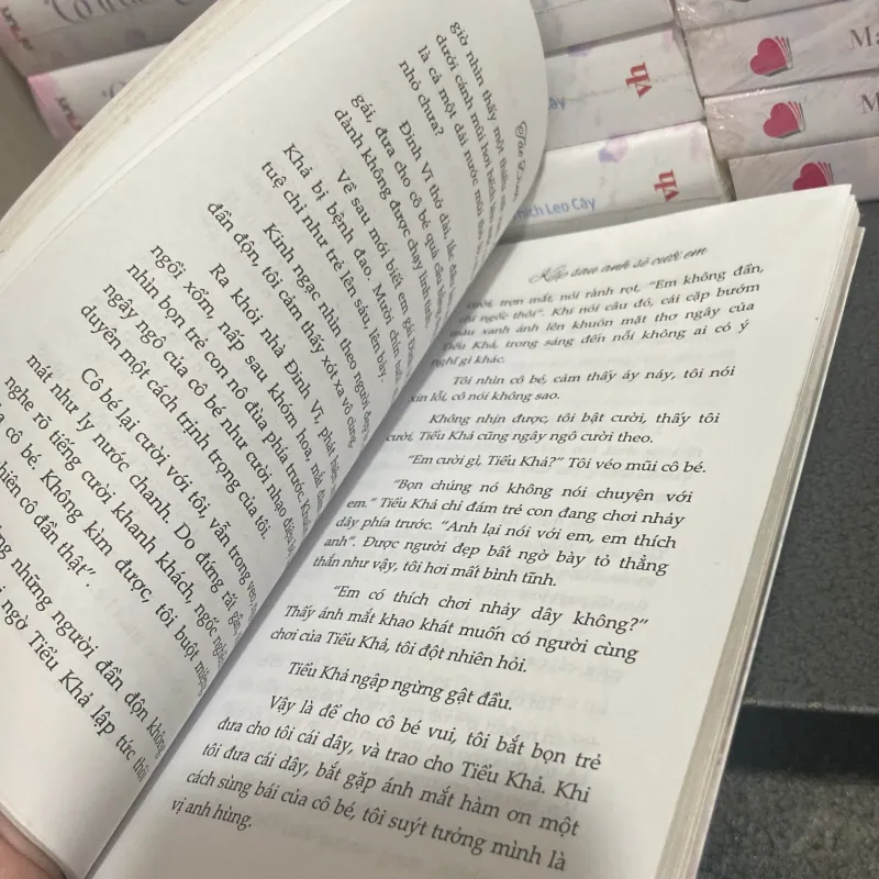 (Tập truyện ngắn) - Hôn lễ tháng ba - Tào Đình 997480