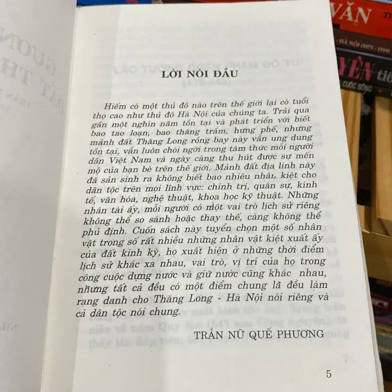 GƯƠNG SÁNG ĐẤT THĂNG LONG (XB 2004) 757349