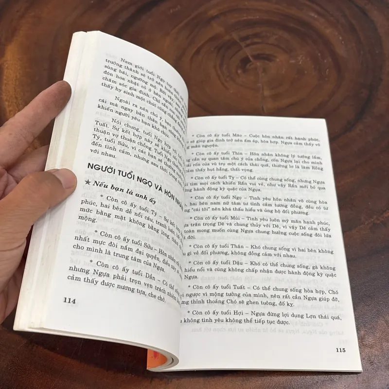 II Dự Đoán Về Con Người, Tìm Hiểu Về 12 Con Giáp - NELL SOMERVILLE - 2006 1020029