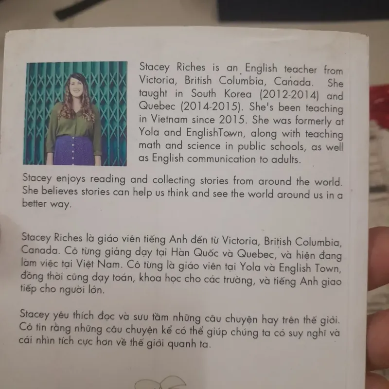 4 cuốn sách học từ vựng tiếng Anh. Little stories theo chủ đề 604445