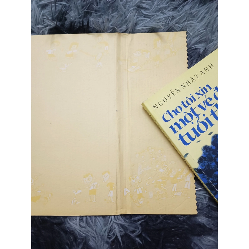 Cho tôi xin một vé đi tuổi thơ  472812