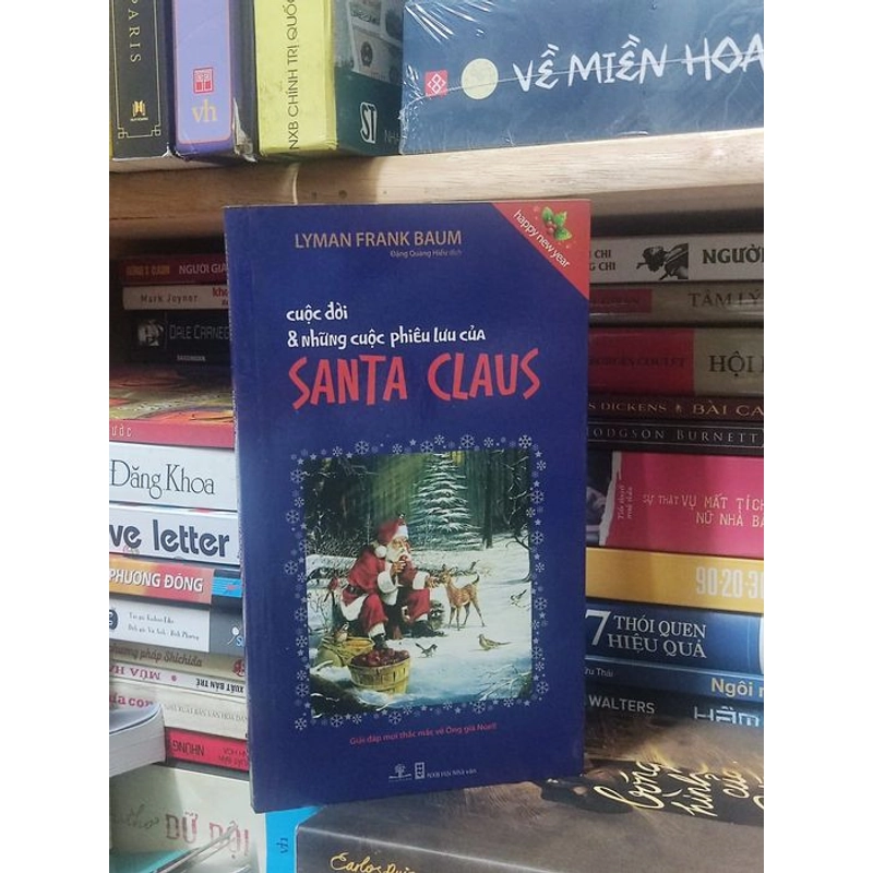 CUỘC ĐỜI VÀ NHỮNG CUỘC PHIÊU LƯU CỦA SANTA CLAUS 292281