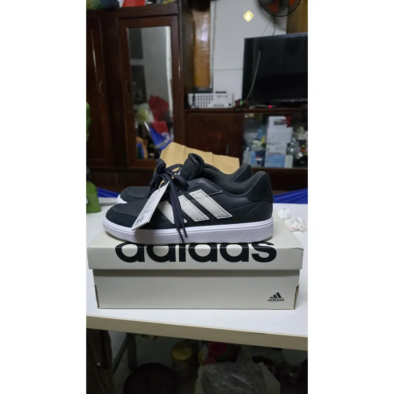 Giày thể thao adidas năng động màu đen trắng size 40 763218