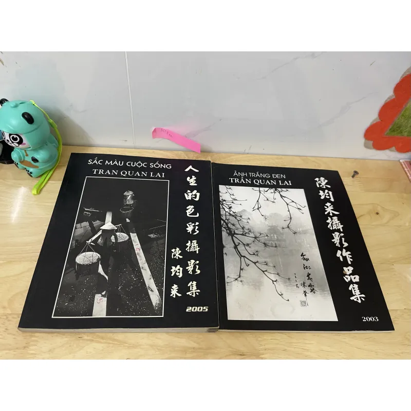 Sách ảnh trắng đen (Trần Quan Lai  751138