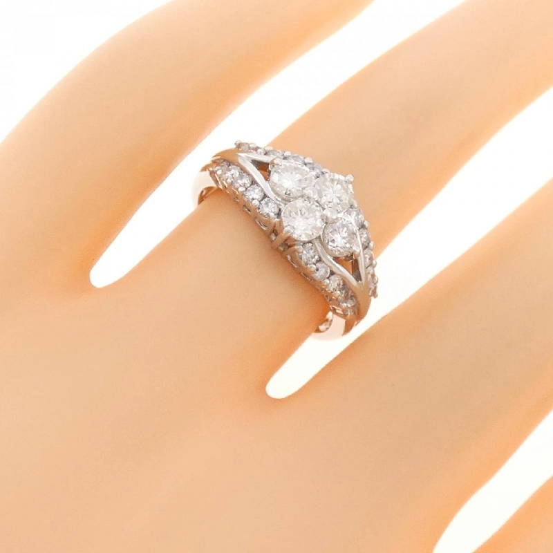 Nhẫn kim cương PT900 1.00CT 670449