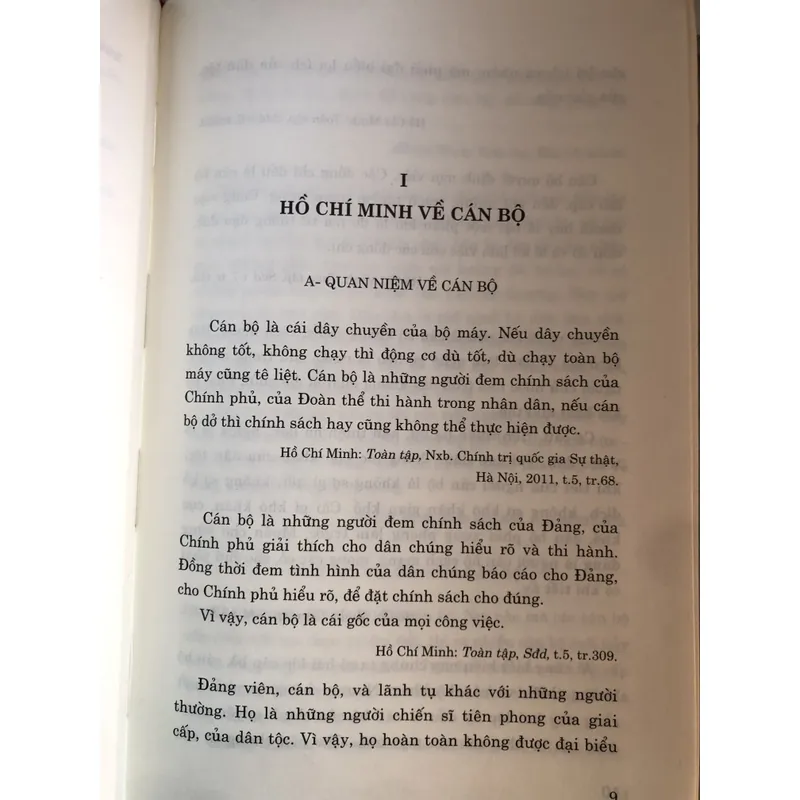 Tư tưởng Hồ Chí Minh về cán bộ và công tác cán bộ 712378