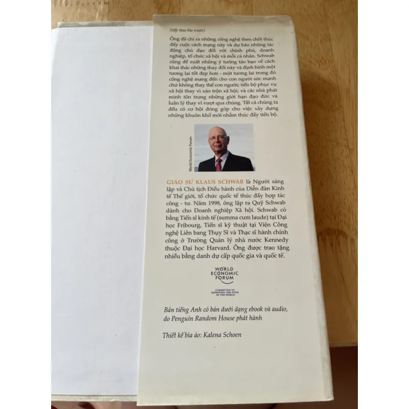 Sách Cách mạng công nghiệp lần thứ tư 704170