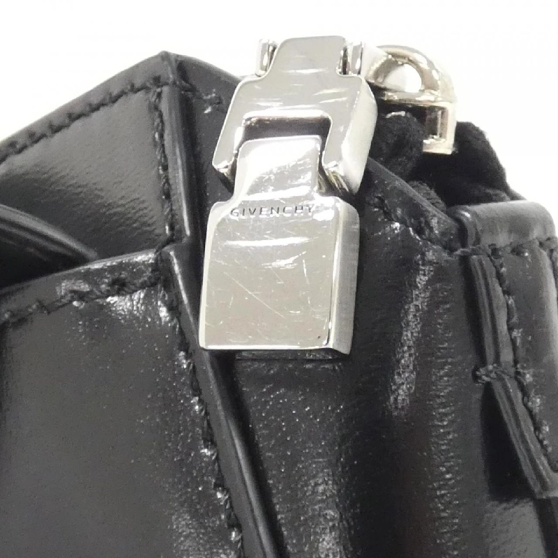 Túi đeo vai mini Antigona BK60DEK14L của Givenchy 611136
