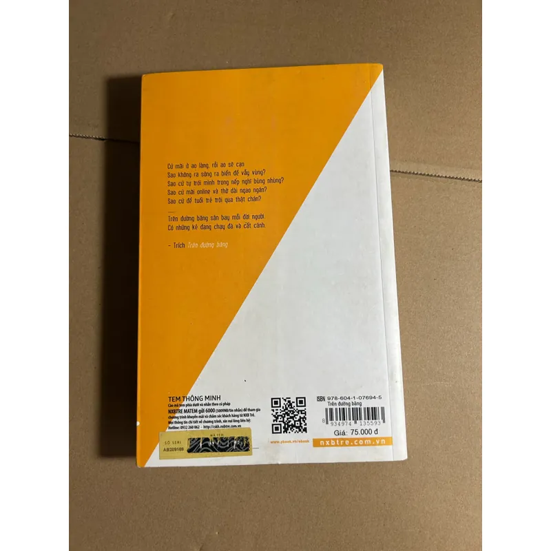 Trên đường băng 562508