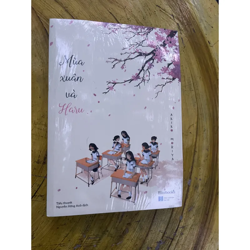 MÙA XUÂN VÀ HARU - AKIKO MORIYA 735574