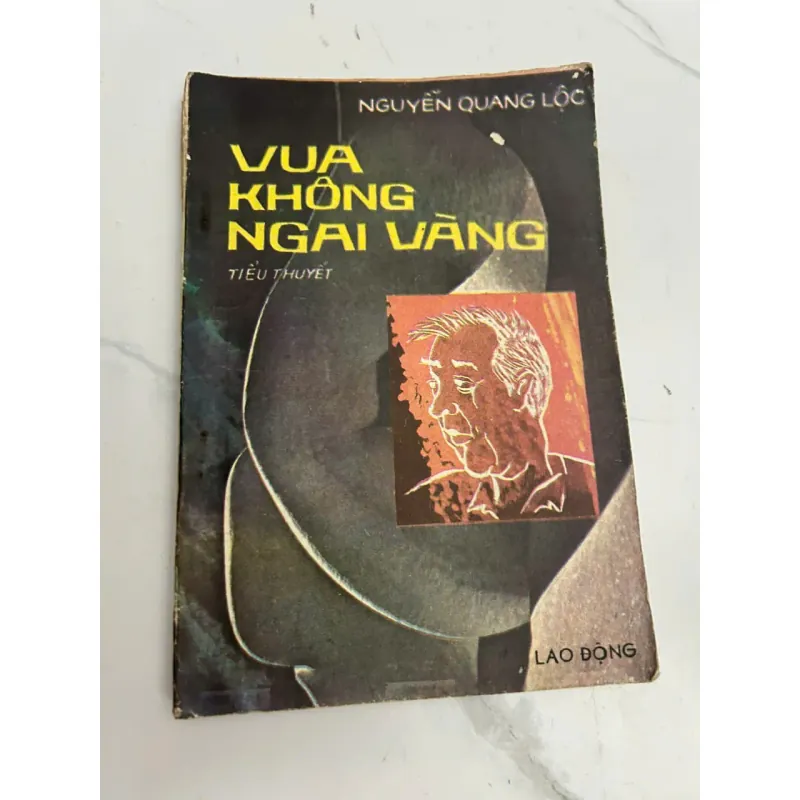 Vua không ngai vàng (Tiểu thuyết) - Nguyễn Quang Lộc 639784