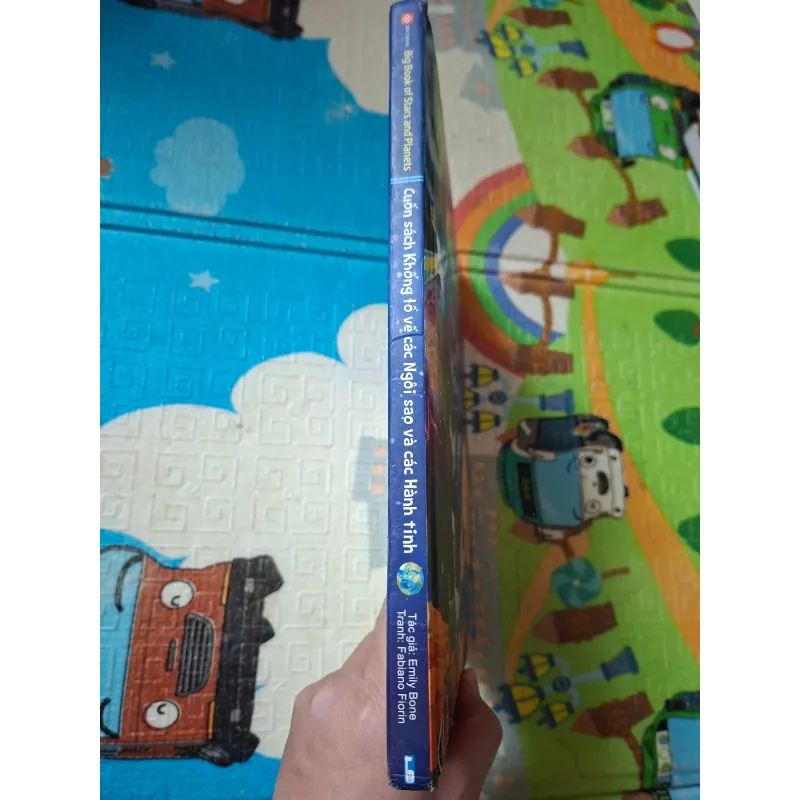 Cuốn sách khổng lồ về các Ngôi sao và các Hành tinh 791688