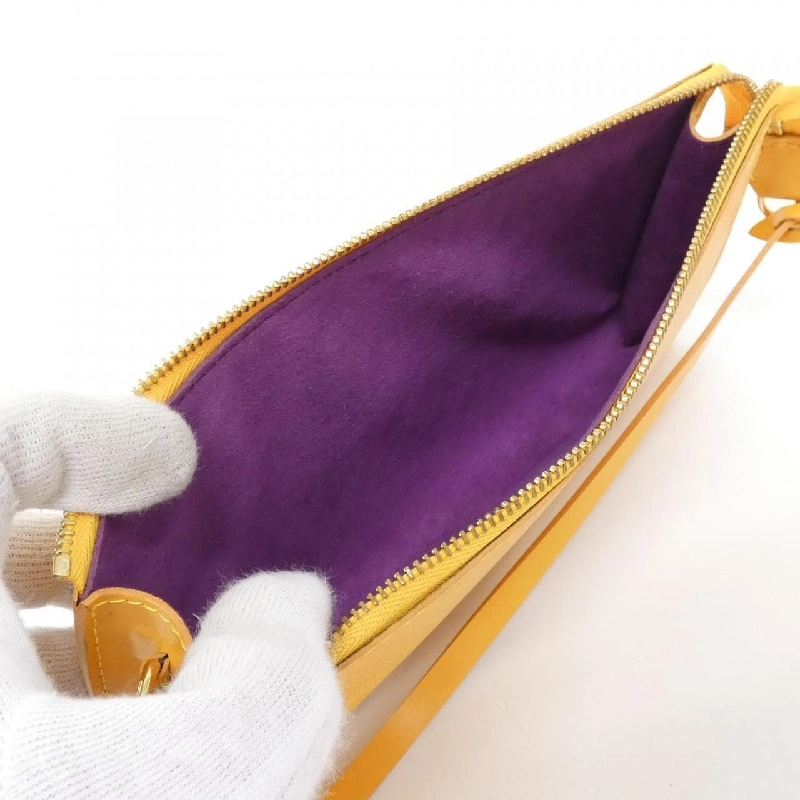 Túi xách Louis Vuitton Epi Pochette Accessoires 24cm M52949 620417